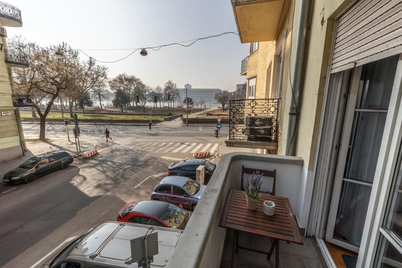 Riverside Balcony Apartment With View To Danube Budapest Bagian luar foto